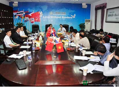 Modern Cancer Hospital Guangzhou, Bangladeshi media delegatio