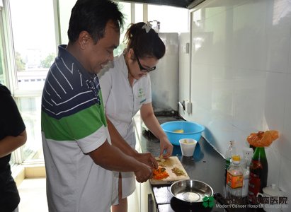  kitchen in ward, patient nutrition