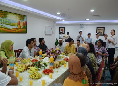  عيد الفطر، الاحتفال,مستشفى الاورام الحديث  بالمدينة  قوانغ  تشو