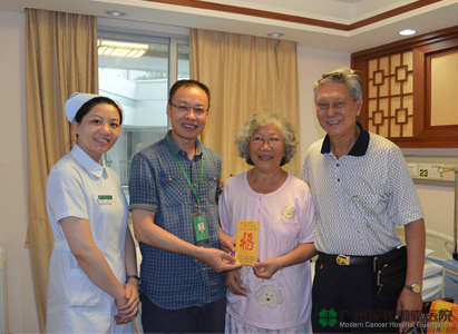 มะเร็งเต้านม